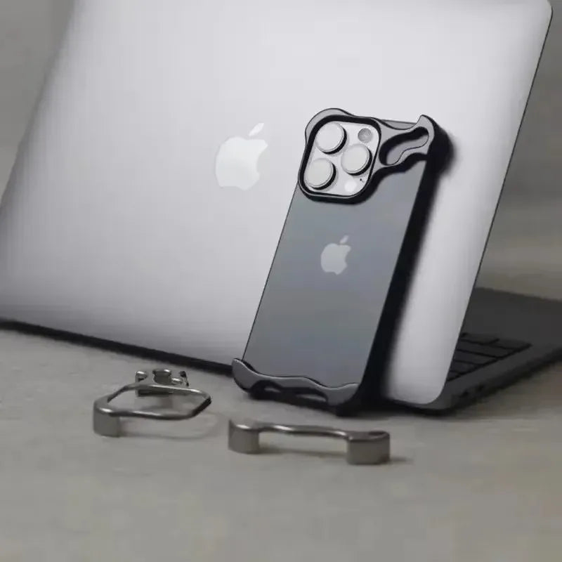 Minimalistic Bump Case